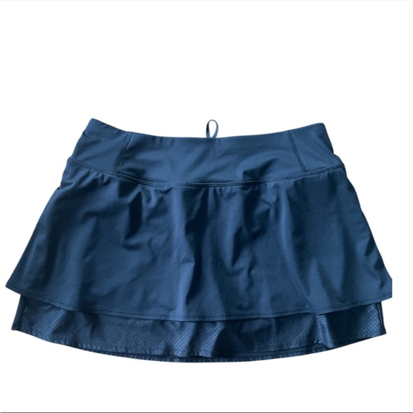Athleta women’s split time tennis black tiered athletic skort skirt size Medium - Picture 2 of 6